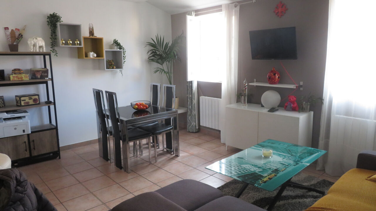 appartement 2 pièces 54 m2 à vendre à Marseille 2 (13002)