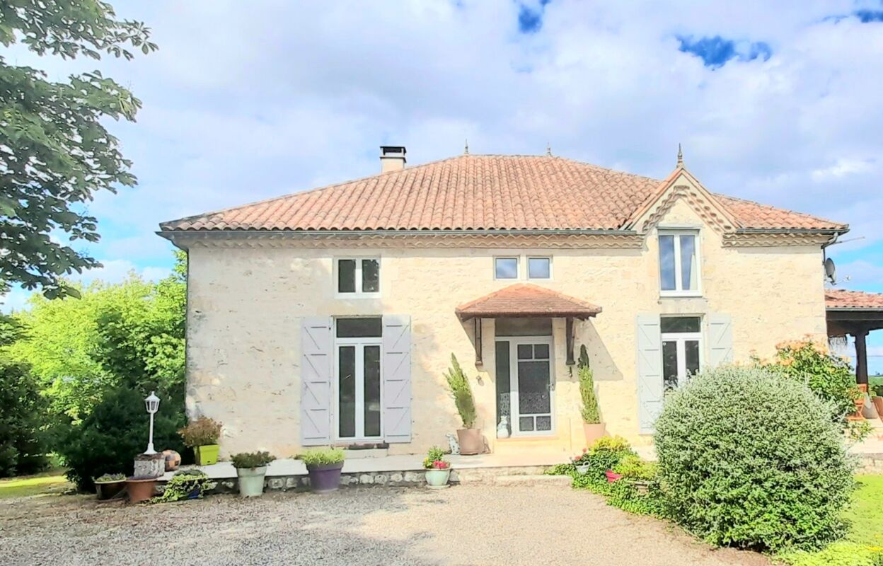 maison 12 pièces 310 m2 à vendre à Engayrac (47470)