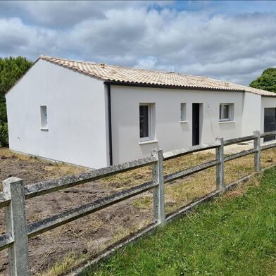 Maison 4 pièces 374000 €