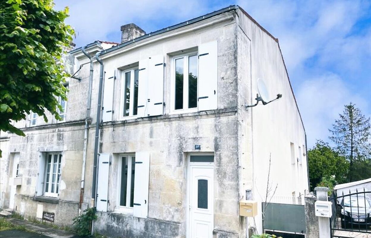 maison 4 pièces 101 m2 à vendre à Pons (17800)