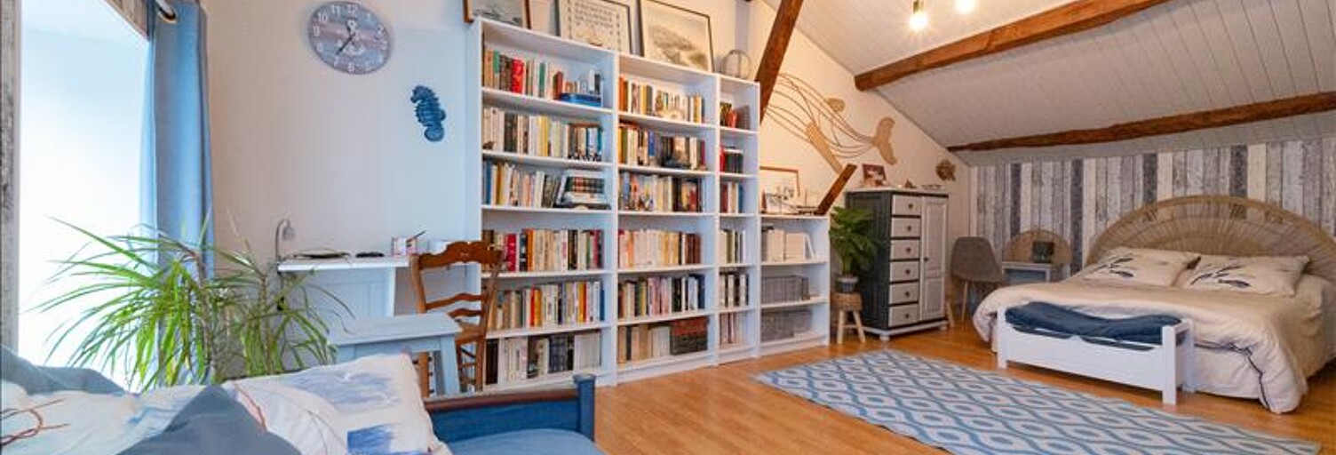 Maison 8 Pièces 227 m² à vendre à Clam (17500)