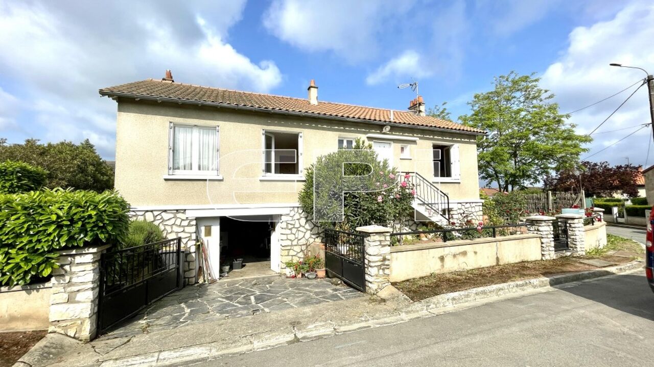 maison 5 pièces 86 m2 à vendre à Saint-Varent (79330)