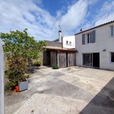 Maison 5 pièces 470250 €