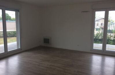 location appartement 1 000 € CC /mois à proximité de Saclas (91690)