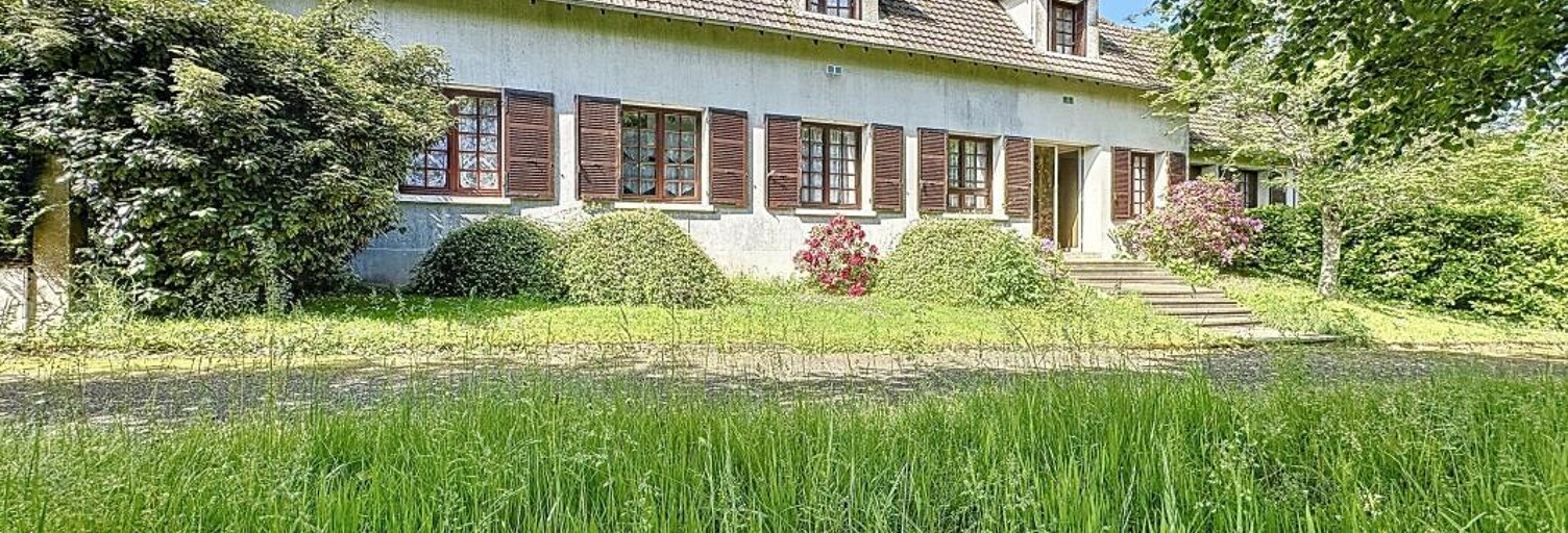 Maison 10 Pièces 319 m² à vendre à Montaigut-en-Combraille (63700)