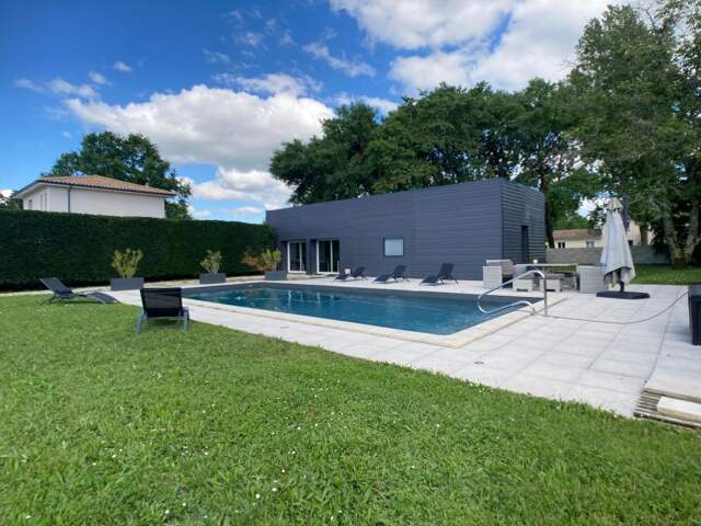 Ensemble immobilier — photo du bien