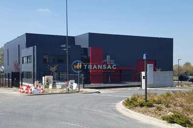 Local industriel  2700000 €