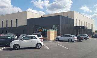 Local industriel  1000 m² à vendre à Varennes-Jarcy (91480)