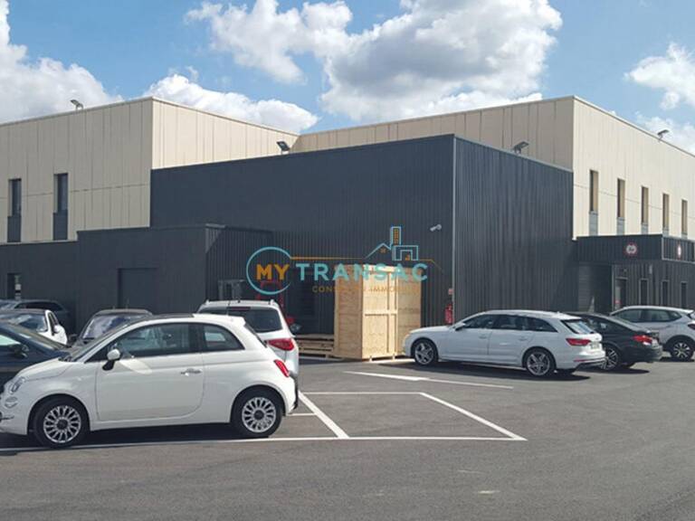 A VENDRE terrains à partir de 2 000m² pour réaliser votre clé en main à partir de 1 000m² de surface plancher à Varennes-Jarcy — photo 1
