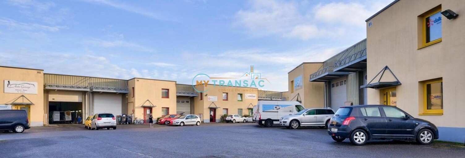 Local industriel  368 m² à louer à Pontault-Combault (77340)