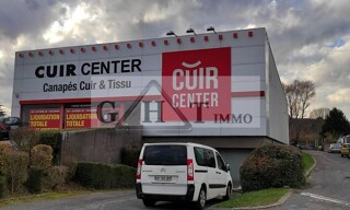 Local industriel  1280 m² à vendre à La Ville-du-Bois (91620)