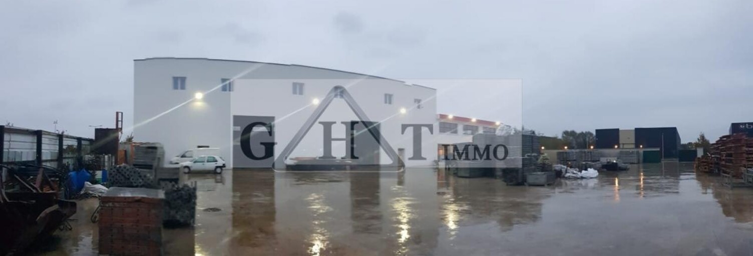 Local industriel  1050 m² à louer à Bondoufle (91070)