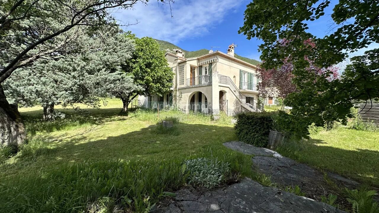 maison 6 pièces 160 m2 à vendre à Saint-André-les-Alpes (04170)