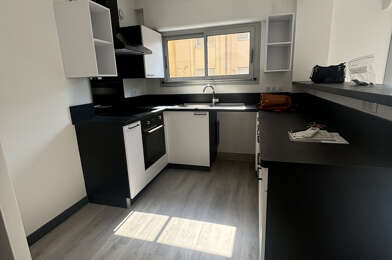 Appartement 4 pièces 798 €