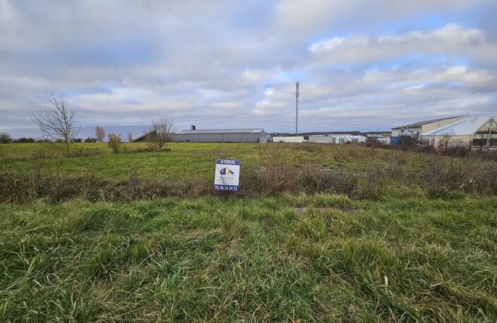 3916m², zone industrielle Surgères Ouest — photo 3