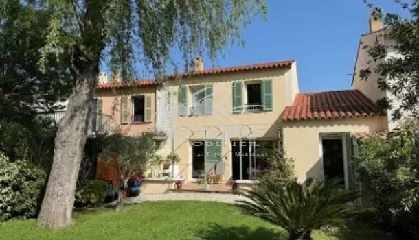 Villa / Maison 5 pièces  à vendre Roquebrune-sur-Argens 83520