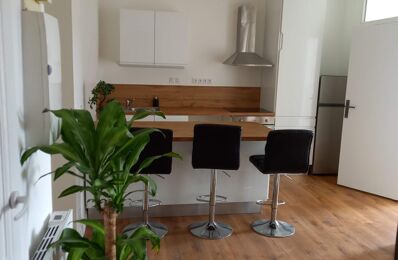 location appartement 1 500 € CC /mois à proximité de Lozanne (69380)