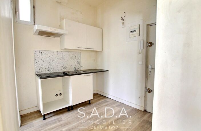 VENTE T2 LA PLAINE 13006 — photo 2