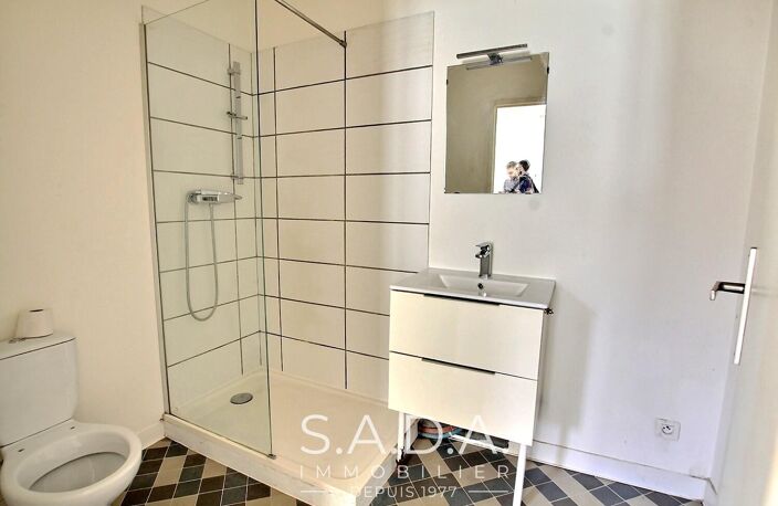 VENTE T2 LA PLAINE 13006 — photo 3