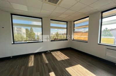 location bureau 3 323 € CC /mois à proximité de Villeurbanne (69100)