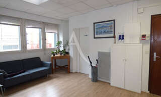 Bureau 6 Pièces 122 m² à louer à Saint-Jean-de-Luz (64500)