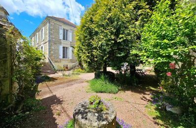 vente maison 320 000 € à proximité de Saint-Martin-des-Fontaines (85570)