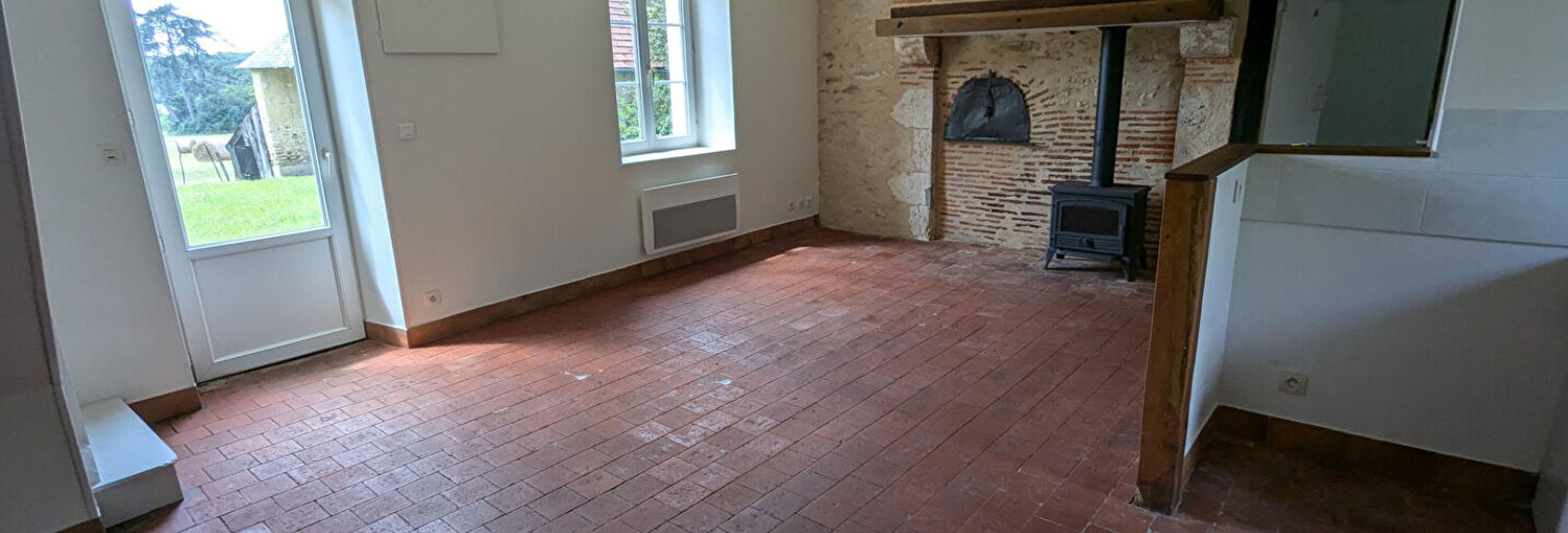 Maison 3 Pièces 70 m² à louer à Saint-Éloy-de-Gy (18110)