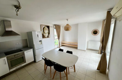 location appartement 1 050 € CC /mois à proximité de Saint-Savournin (13119)