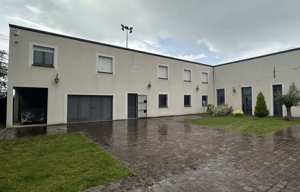 commerce  pièces 3000 m2 à vendre à Saint-Fargeau-Ponthierry (77310)