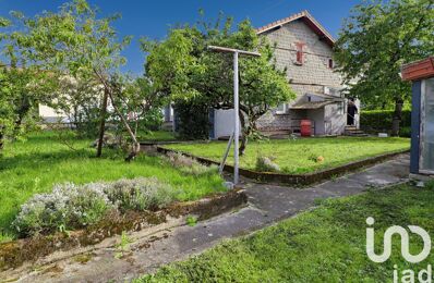 vente maison 179 000 € à proximité de Saint-Maurice-en-Gourgois (42240)