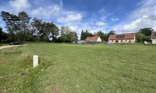 Terrain  968 m² à vendre à Ainay-le-Vieil (18200)