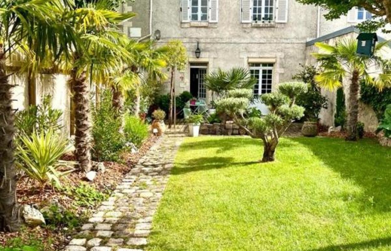 maison 6 pièces 148 m2 à vendre à La Rochelle (17000)