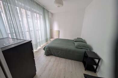Appartement 3 pièces 1040 €