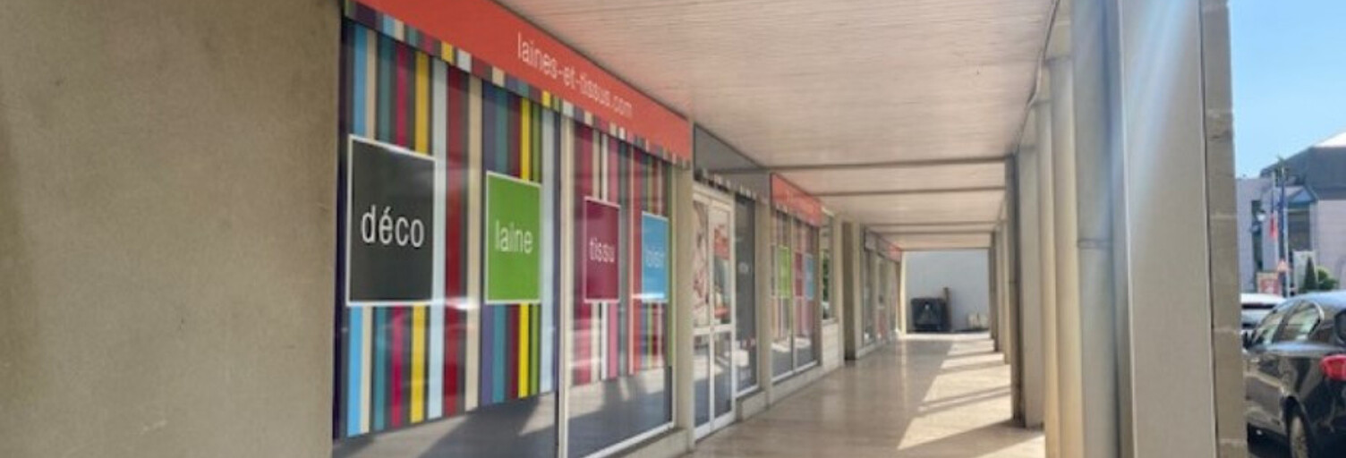 Commerce  838 m² à louer à Malemort (19360)