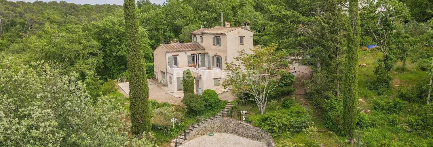 Maison 7 Pièces 165 m² à vendre à Saint-Paul-en-Forêt (83440)