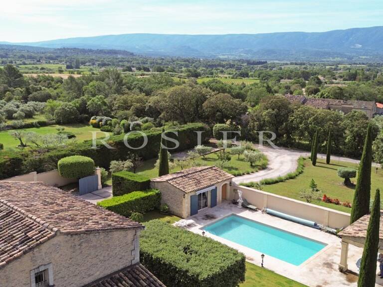 Proche Gordes, propriété en pierres face au Luberon — photo 1