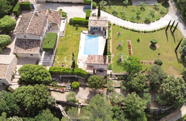 Proche Gordes, propriété en pierres face au Luberon — photo 3