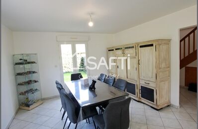 vente maison 223 380 € à proximité de Saint-Berthevin (53940)