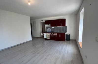 location appartement 580 € CC /mois à proximité de Saint-Didier (84210)
