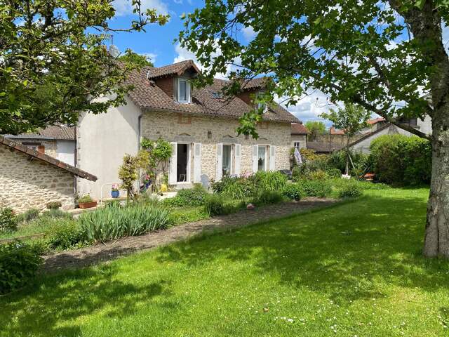 Maison à Nieul — photo du bien