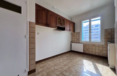 location appartement 728 € CC /mois à proximité de Roquevaire (13360)