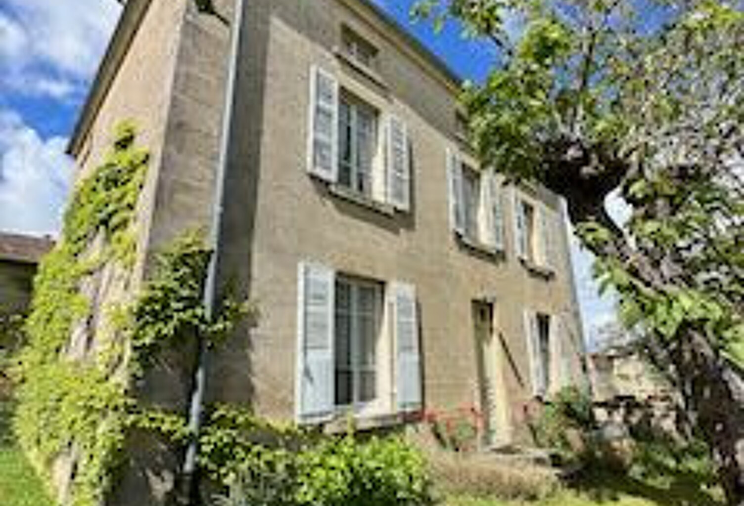 Maison brionnaise à rénover, 130 m2 habitables, 6200 m2 de t — photo 1