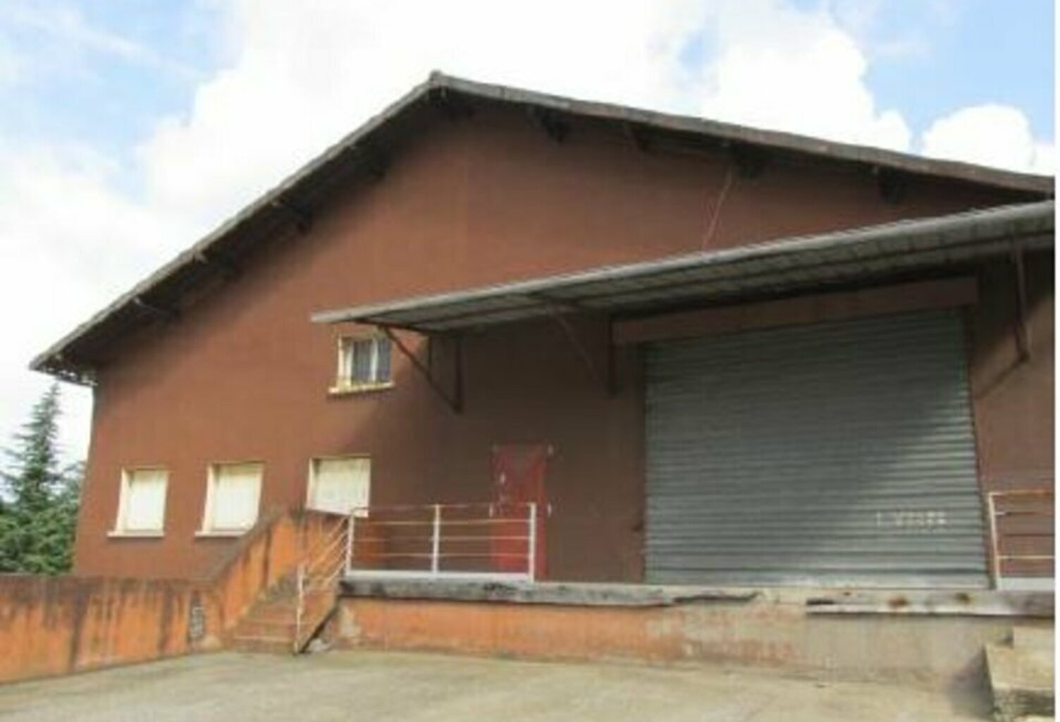 LOCAL D'ACTIVITES / BUREAUX à LOUER — photo 1