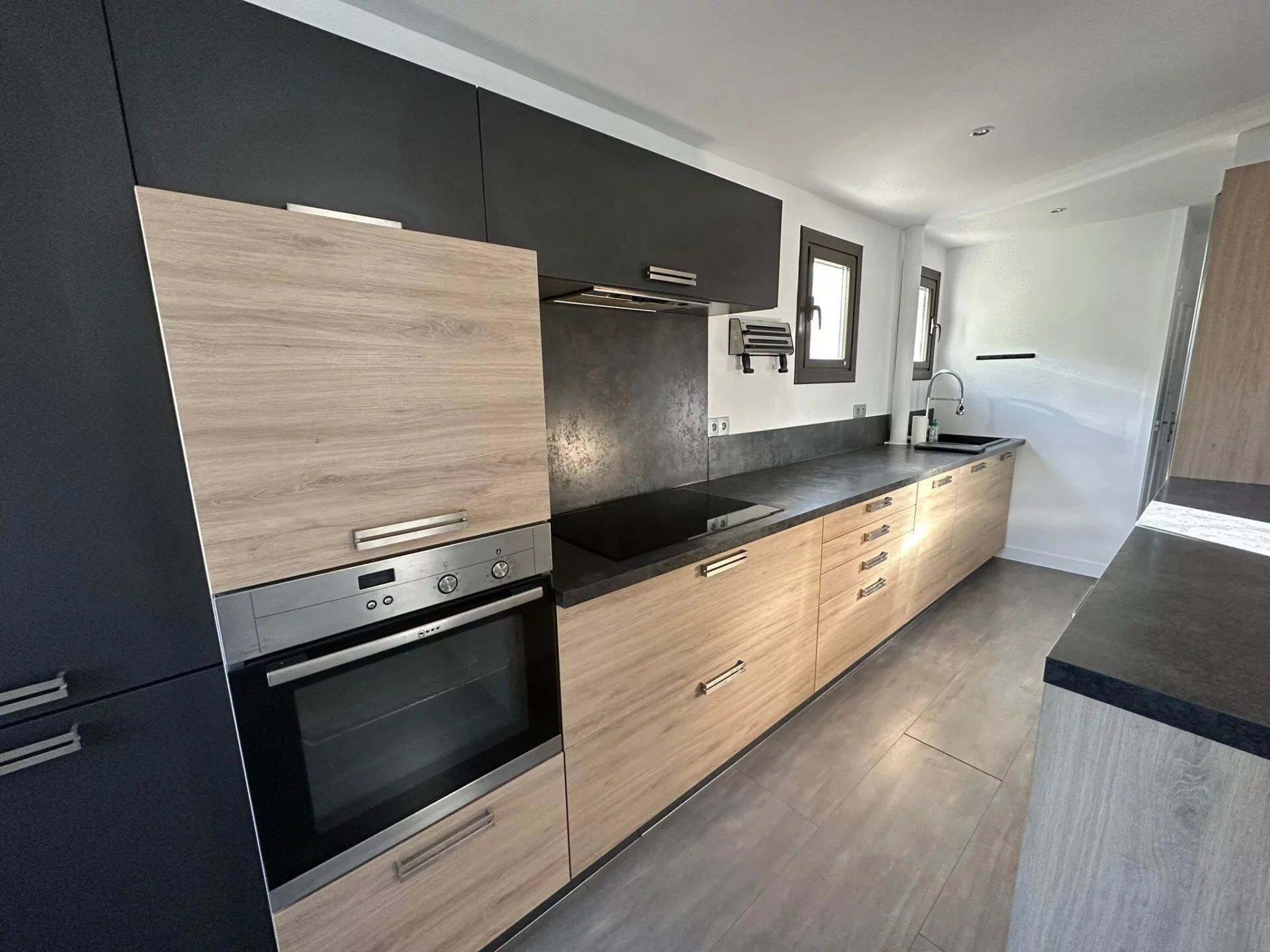 Vente Appartement 80m² 3 Pièces à Montpellier (34000) - Arthurimmo