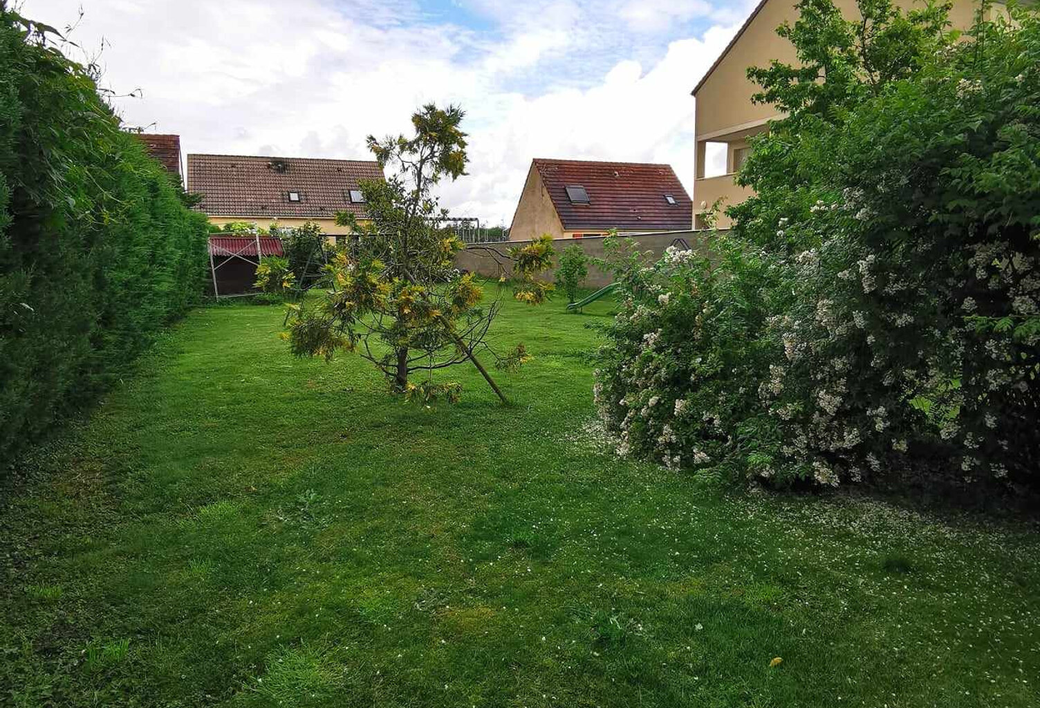 Terrain à 5min de la gare de MONTEREAU — photo 1