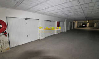 Garage   m² à louer à Marseille 9 (13009)