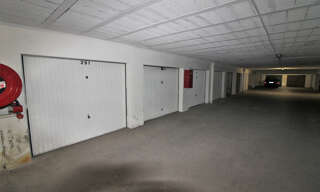 Garage   m² à louer à Marseille 9 (13009)