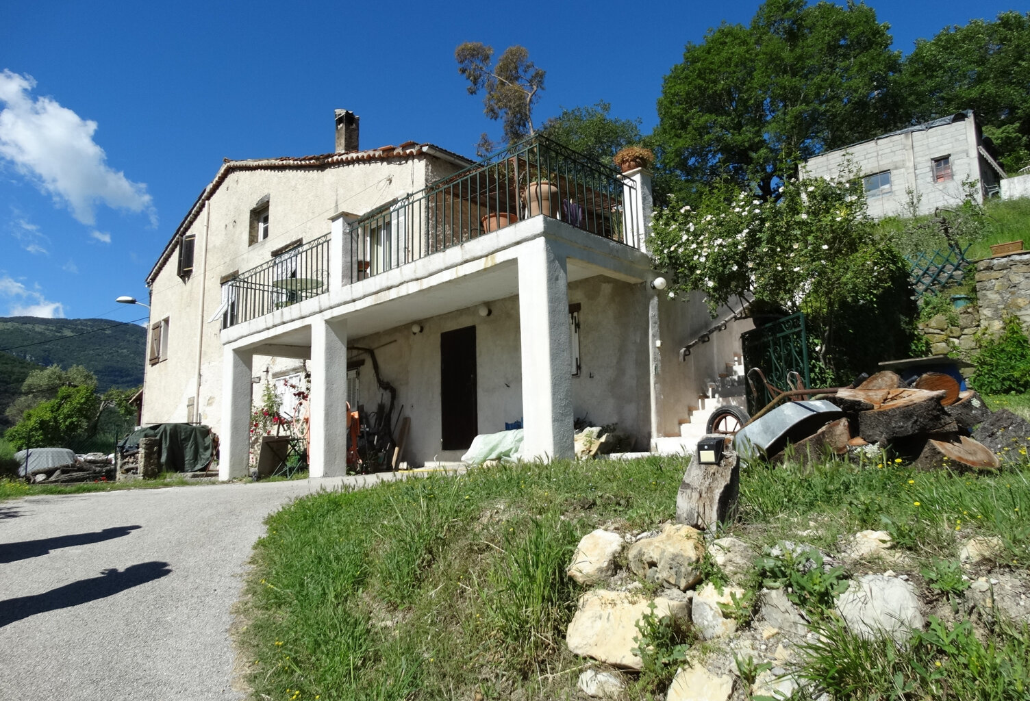 Jolie maison située à Pierrefeu — photo 1