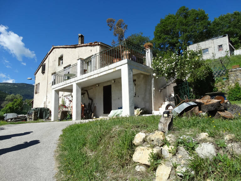 Jolie maison située à Pierrefeu — photo 1