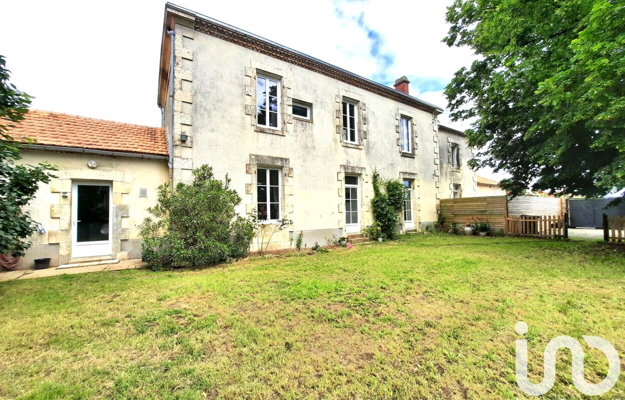 maison 6 pièces 137 m2 à vendre à Nalliers (85370)